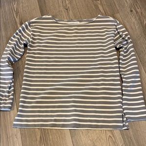 White and grey striped Everlane top